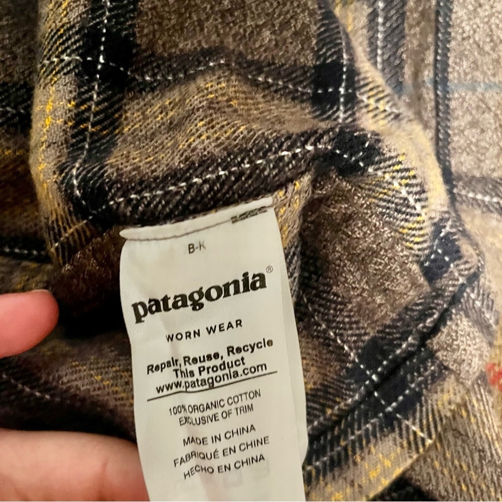 PATAGONIA Men’s Fjord Flannel Button Down Shirt-  XXL - Picture 6 of 7